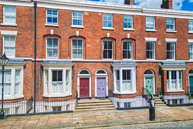 5 bedroom terraced house for sale