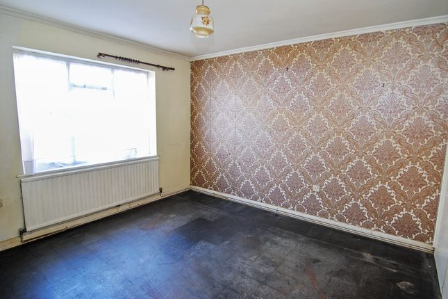 3 bed flat