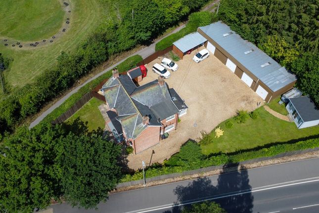 Ringwood Road, Ferndown, BH22 4 bed detached house for sale