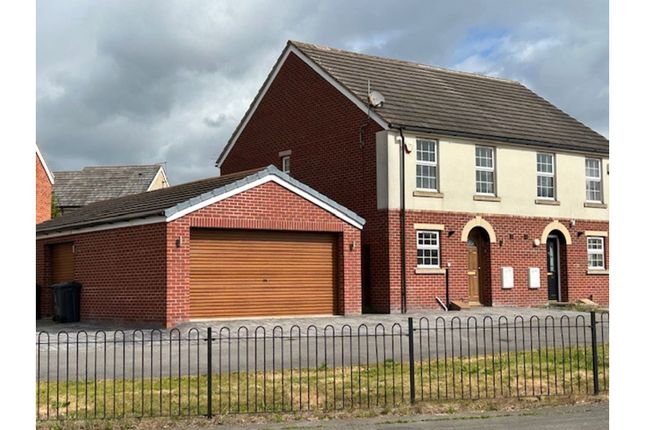 3 bedroom semi-detached house for sale