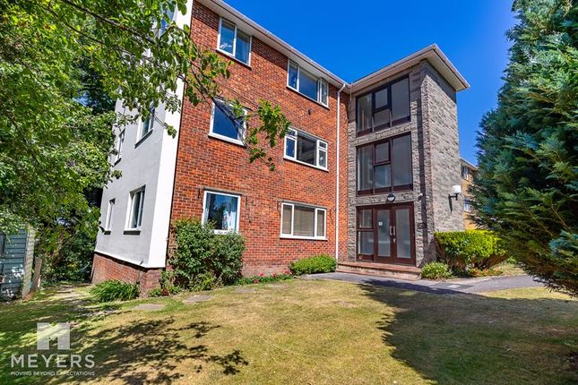 Portswood Drive, Bournemouth, BH10 2 bed apartment for sale