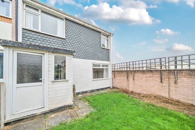 Violet Close, Newtown, Powys, SY16 3 bed terraced house for sale