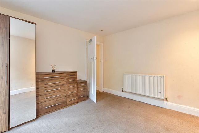 2 bed flat