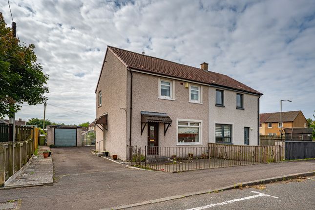 2 bedroom semi-detached house for sale