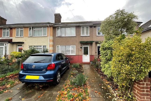 Elm Park, Hornchurch RM12 3 bed terraced house for sale