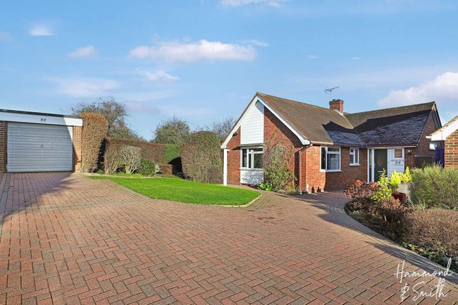 The Orchards, Epping CM16 3 bed detached bungalow for sale