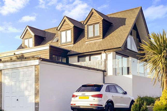 4 bed detached house