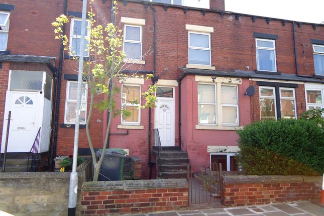Parkfield Mount, Leeds LS11 4 bed terraced house for sale