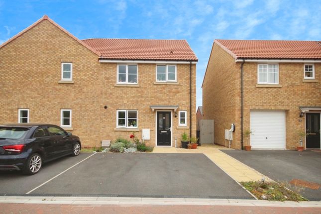 Gatekeeper Close, Knaresborough 3 bed semi