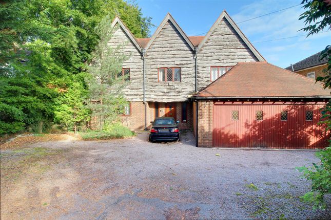 East Ridgeway, Cuffley EN6 5 bed detached house for sale