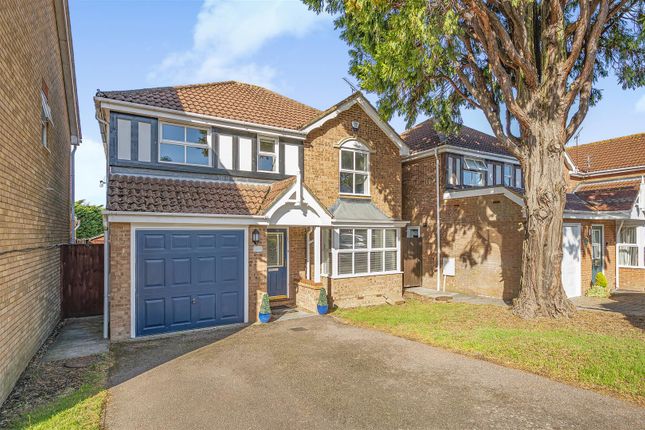Highfield, Carpenders Park WD19 4 bed detached house for sale