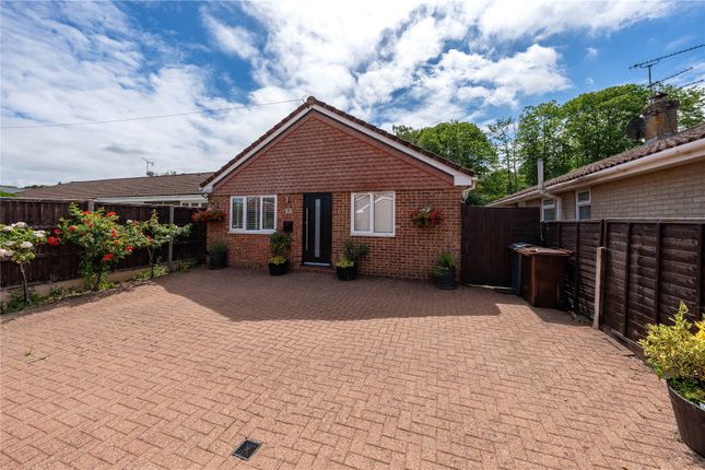 Bell Way, Kingswood, Maidstone, ME17 3 bed bungalow for sale