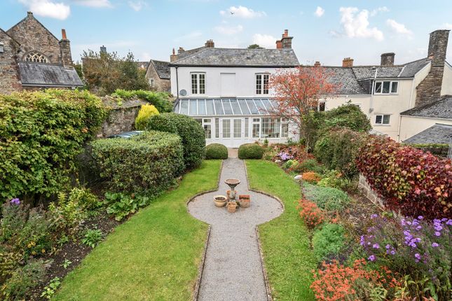 Newton Square, Bampton, Tiverton... 3 bed semi