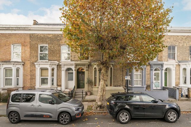 Clifden Road, London E5 3 bed house for sale