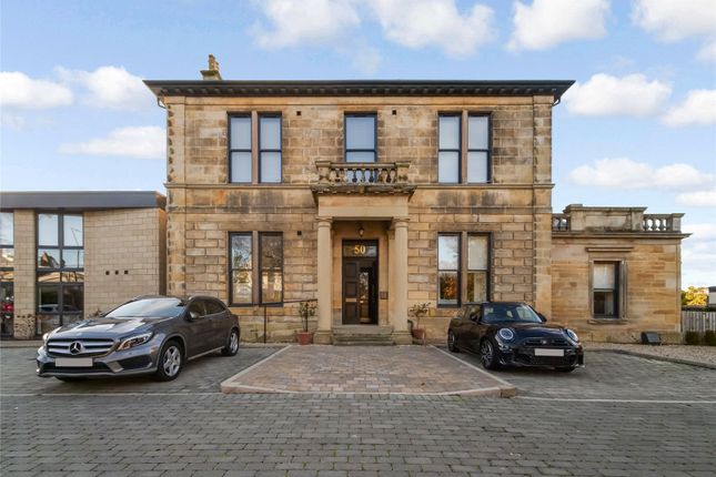 3 bedroom flat for sale