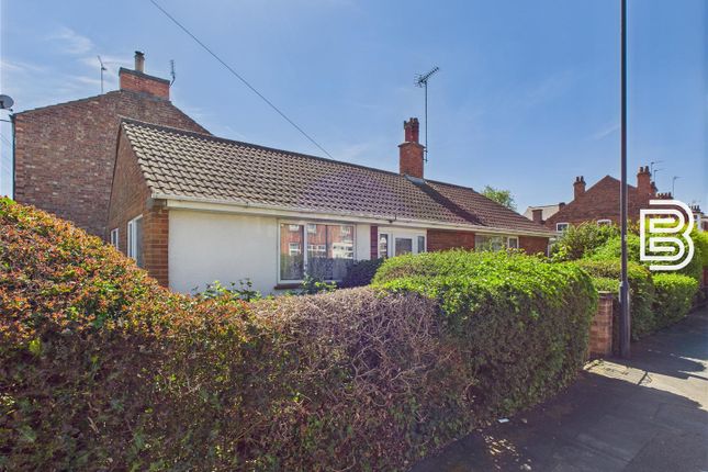 Cromwell Road, Rugby CV22 2 bed detached bungalow for sale