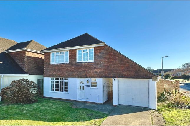 3 bed detached house