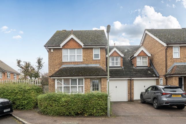 Riverview Gardens, Cobham, KT11 3 bed end of terrace house for sale