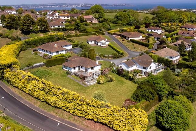 Bala Brook Close, Brixham 4 bed detached bungalow for sale