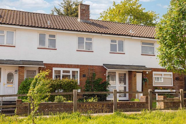 Southgate Drive, Crawley RH10 3 bed terraced house for sale