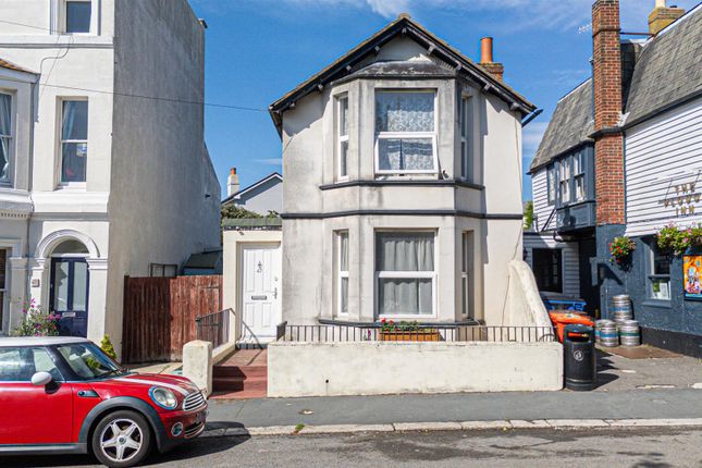 Priory Road, Hastings 2 bed detached house for sale