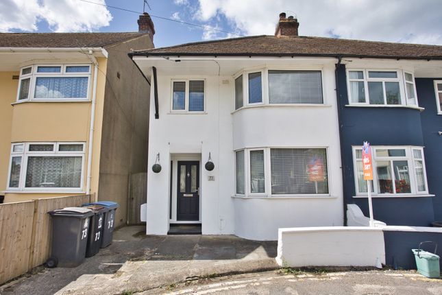 Alfred Road, Dover, Kent, CT16 3 bed semi