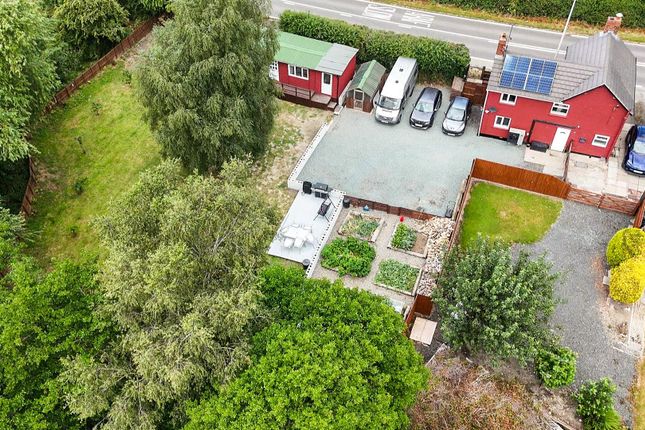 Trewern, Welshpool 3 bed detached house for sale