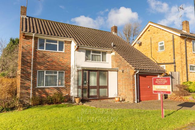 Woodlands, Crawley RH10 3 bed detached house for sale