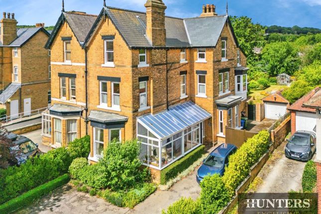 7 bedroom semi-detached house for sale