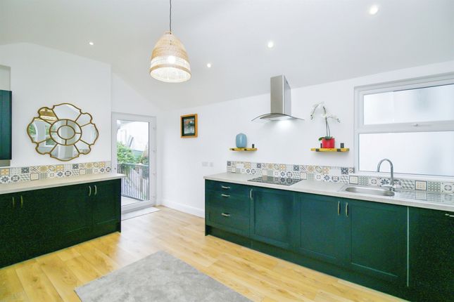 4 bedroom terraced house for sale