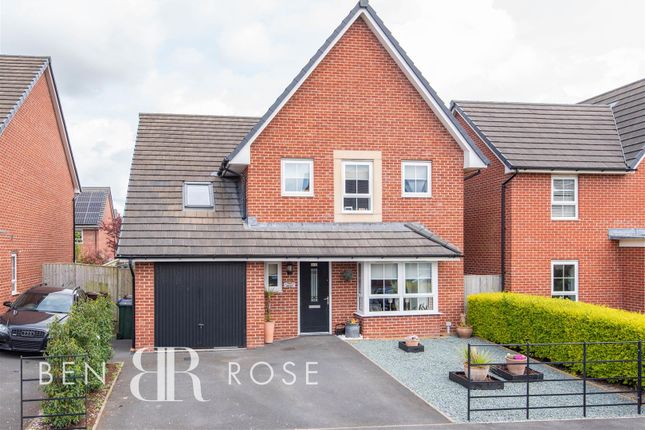 Fairclough Drive, Preston PR4 4 bed detached house for sale