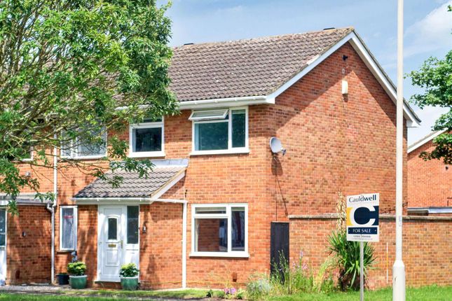 Glenwoods, Newport Pagnell 3 bed end of terrace house for sale