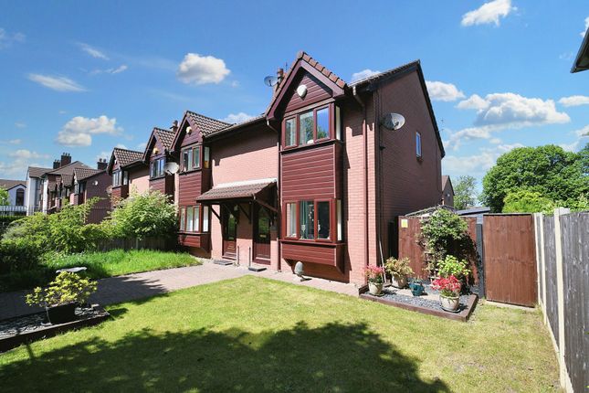 Canterbury Gardens, Salford, M5 2 bed end of terrace house for sale