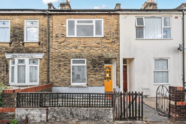 Sylvan Road, London 2 bed terraced house for sale