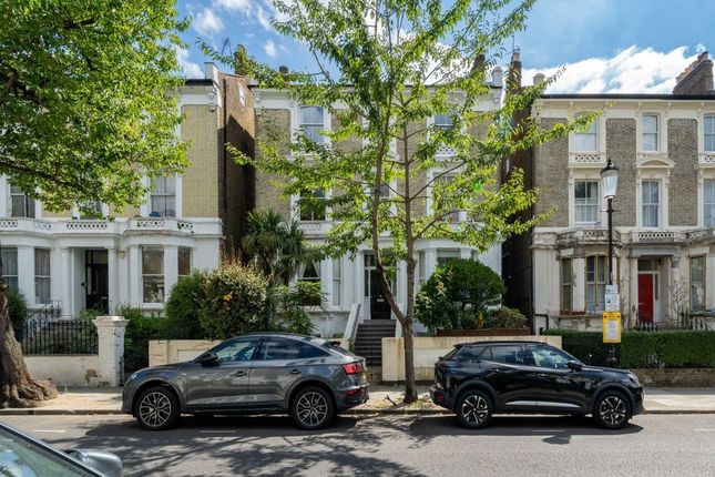 Oxford Gardens, London W10 1 bed flat for sale
