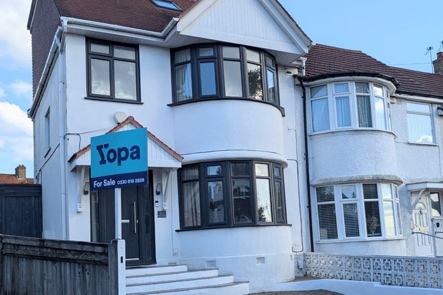 3 bed end terrace house