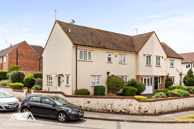 Hyde Mead, Nazeing, Waltham Abbey 4 bed semi