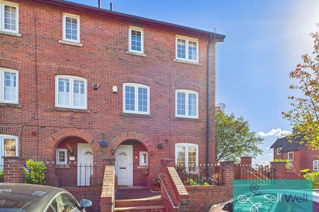 Oliver Fold Close, Manchester M28 3 bed semi