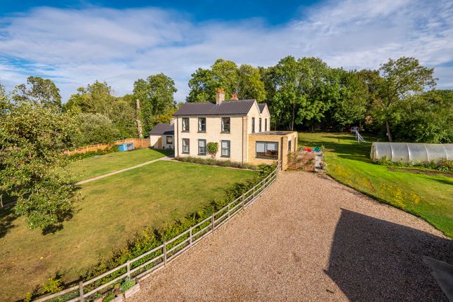 Strawberries Lane, Ipswich IP8 4 bed detached house for sale