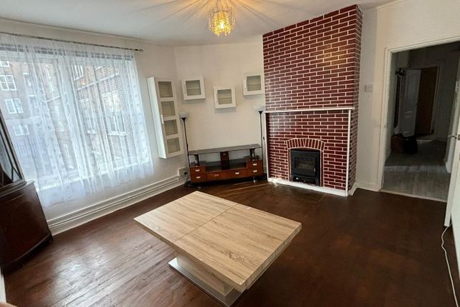 3 bed flat
