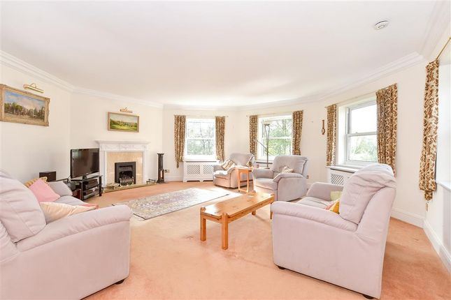 3 bed flat