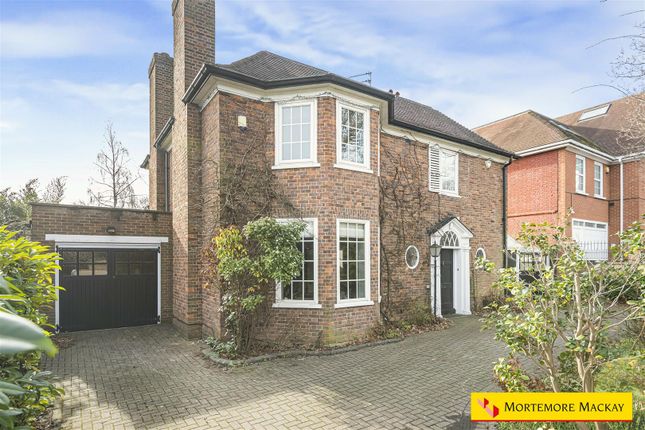 4 bed detached house