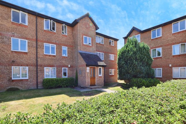 Wedgewood Road, Hitchin 1 bed flat for sale