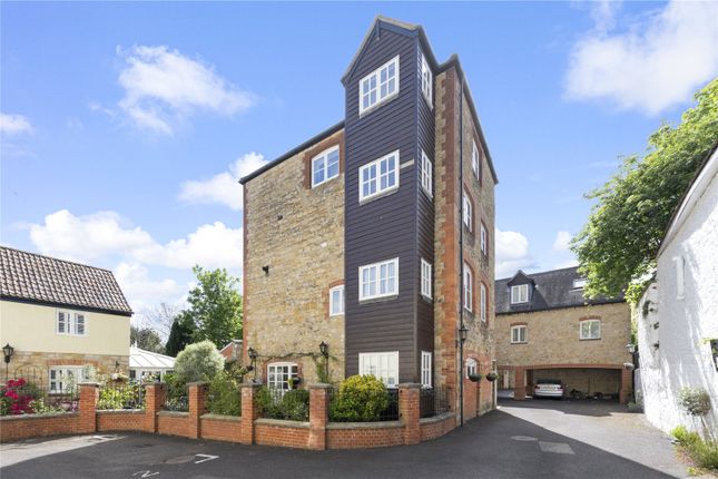 Cheap Street, Sherborne, Dorset, DT9 3 bed apartment for sale