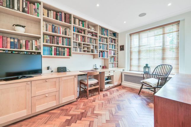 4 bedroom end of terrace house for sale