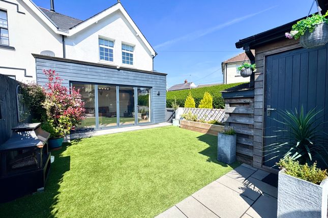 Llwydcoed, Aberdare CF44 3 bed end of terrace house for sale