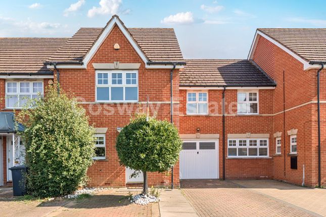 Colenso Drive, Mill Hill, NW7 3 bed house for sale