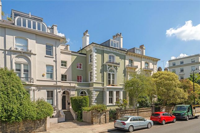 3 bedroom flat for sale