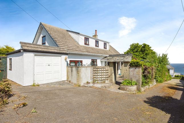 6 bedroom bungalow for sale