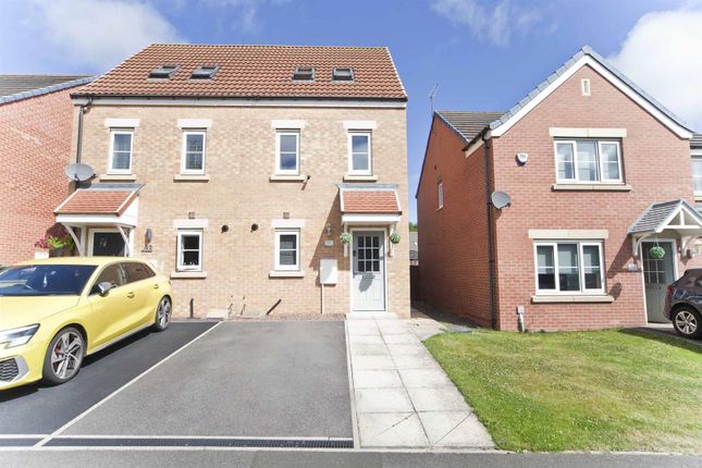 3 bedroom semi-detached house for sale